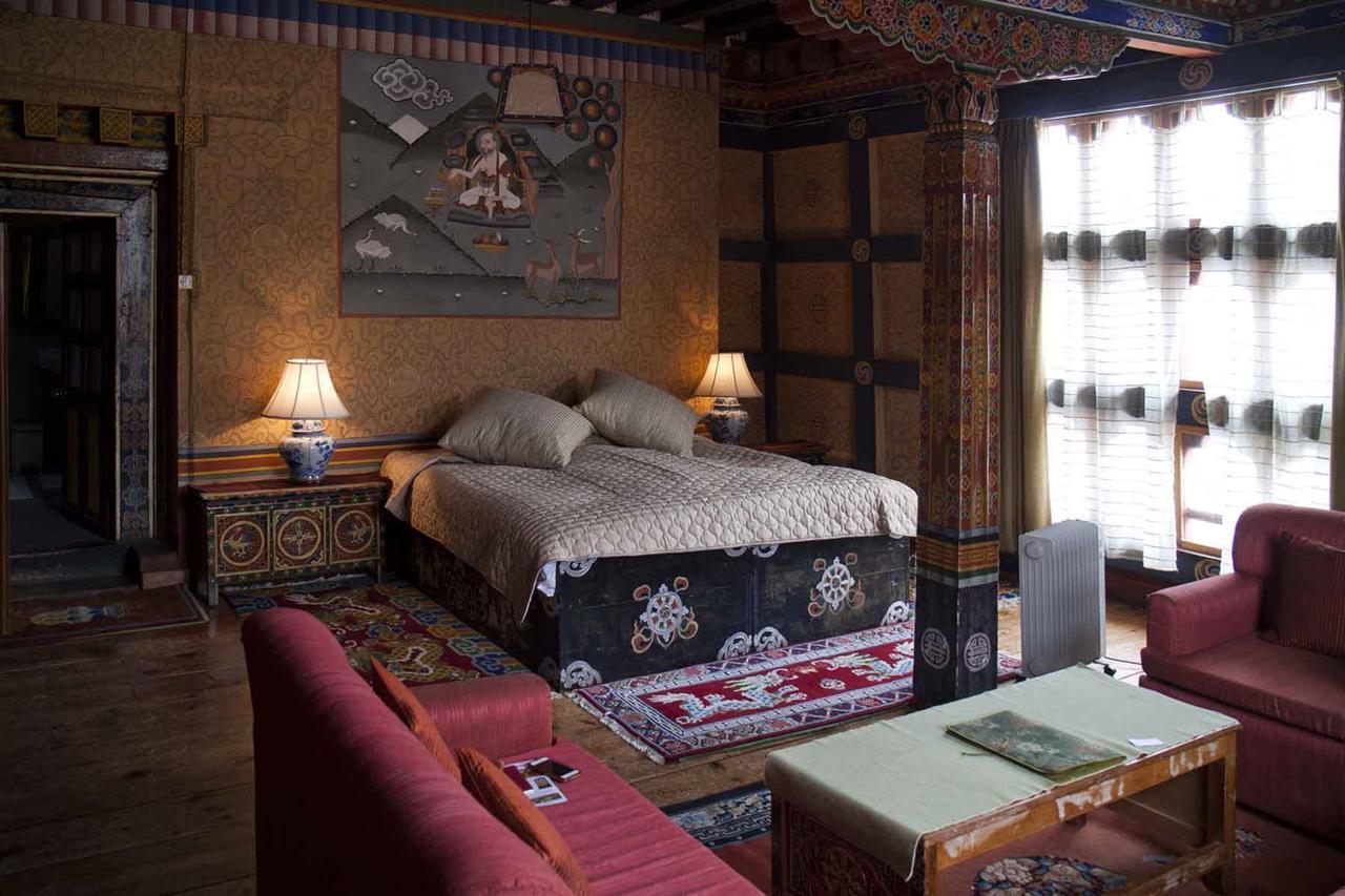 Gangtey Palace Hotel พาโร ภายนอก รูปภาพ